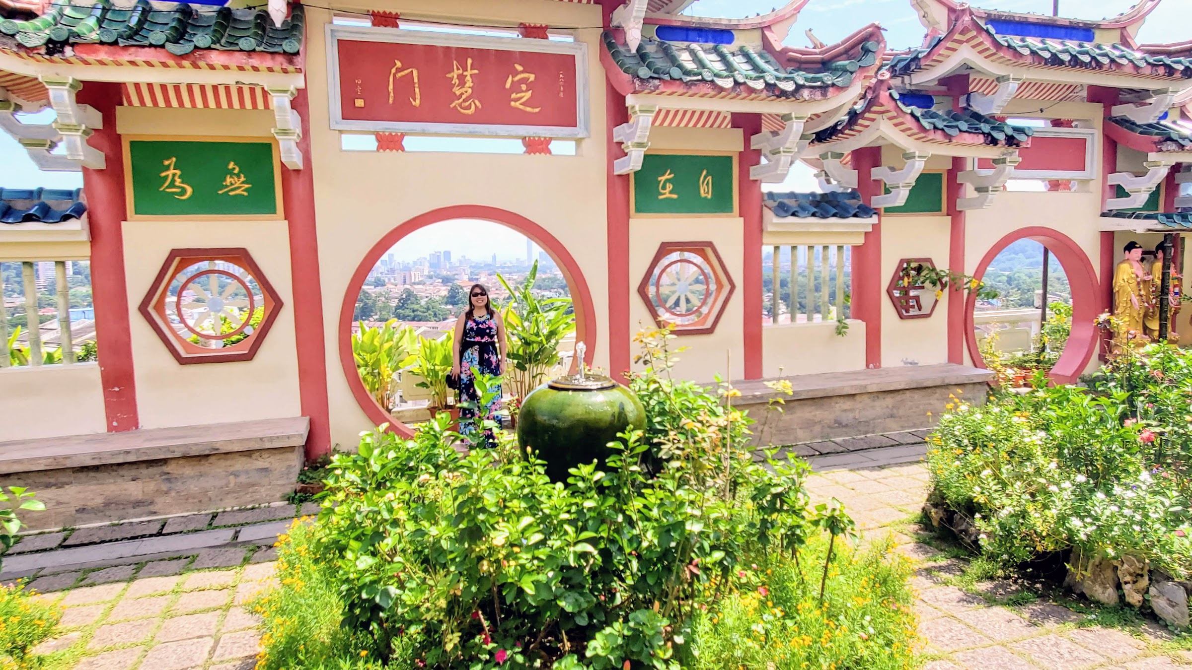 Visiting Kek Lok Si: What makes it unique is that among its millions of Buddhas it shows the blending of cultures that is so representative of Malaysia by including many stylistic representations of Buddha.