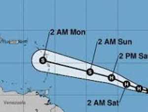 Tormenta Beryl se intensifica a Huracán