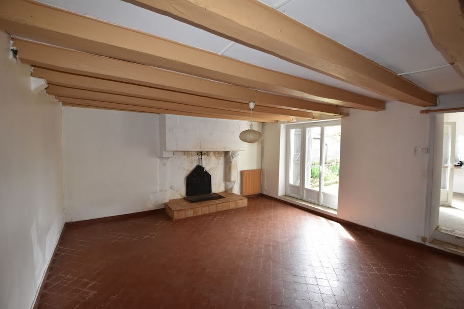 Vente maison 4 pièces 66 m² à Pranzac (16110), 55 000 €