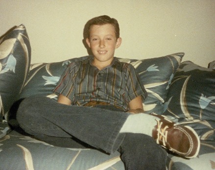 1985 Picture on the couch, I look like Dad