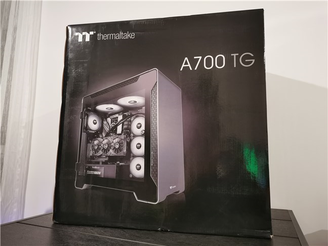 De verpakking gebruikt voor Thermaltake A700 TG