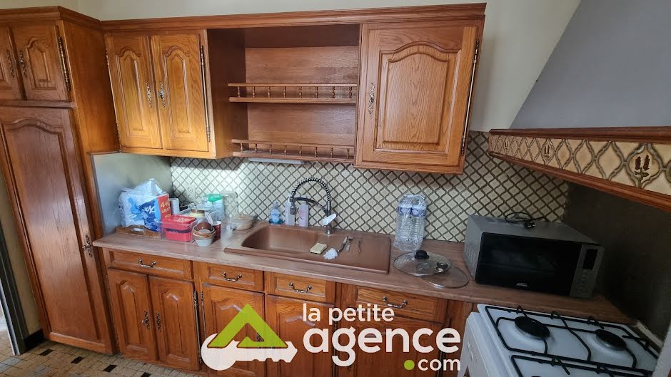 Vente maison 4 pièces 80 m² à Vierzon (18100), 55 000 €