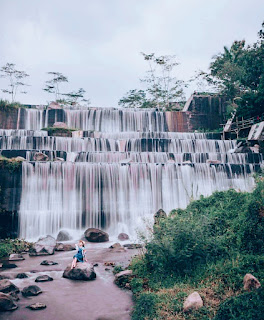 Air terjun berundak grojogan purbo