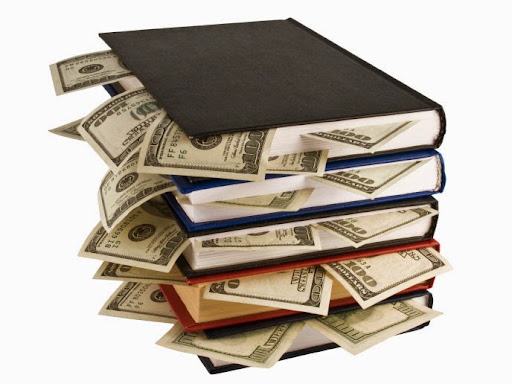 L: ¿Cómo puede usted transformar los libros que lee en dinero?