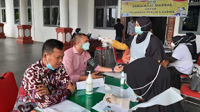 23 Anggota Dewan Abdya di Suntik Vaksin, Dua Orang Ada Riwayat Sakit 