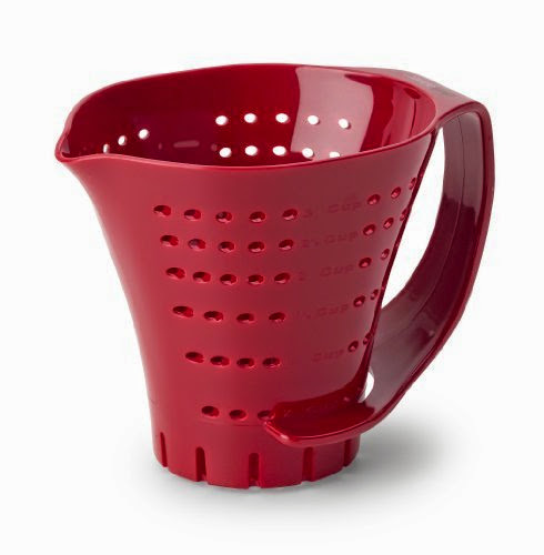  Chef's Planet 2-Cup Measuring Colander, Red