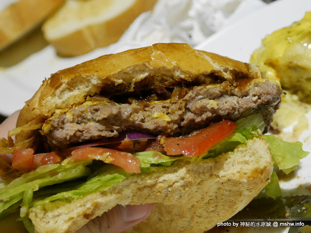 【食記】台中Burger Joint 7分so美式廚房-崇德店@北區 : 環境舒適,水準依舊,好吃的現做美式風味!! 下午茶 北區 區域 午餐 台中市 咖啡簡餐 早餐 晚餐 漢堡 烤雞 牛排 甜點 美式 西式 豬腳 輕食 速食 飲食/食記/吃吃喝喝 
