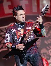 Jason Hook Net Worth, Age, Wiki, Biography, Height, Dating, Family, Career