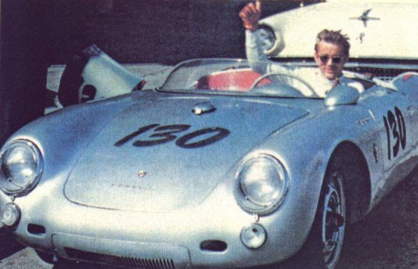 James Dean au volant de sa Porsche Spyder