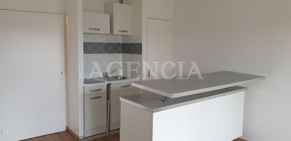 Vente appartement 1 pièce 26 m² à Pontault-Combault (77340), 141 935 €