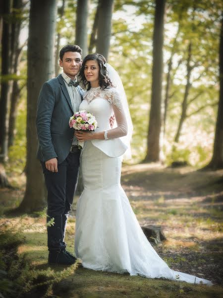 Photographe de mariage Vladimir Lapushnyak (lvladimir). Photo du 30 mars 2015