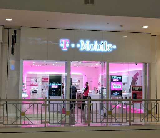 Cell Phone Store «T-Mobile», reviews and photos, 400 Commons Way #2045, Bridgewater, NJ 08807, USA