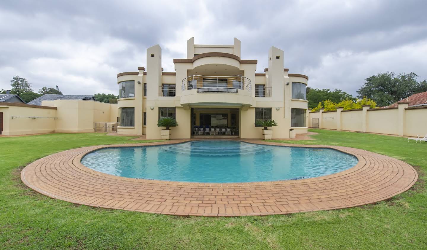 House with pool and garden Bedfordview