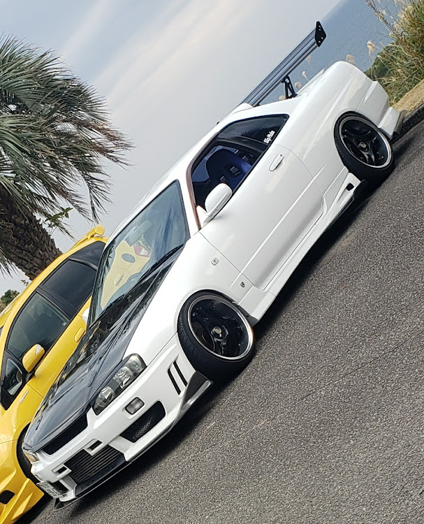 スカイラインの気分転換は大事・ホイール交換・繋がりに感謝・スーパーアドバンSA3R・34の日に関するカスタム事例の投稿画像1枚目