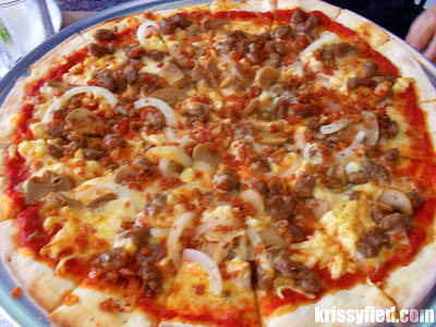 Cách Làm Beefy Pizza | Pizza Express Khuyến Mãi - Pizza Mua 1 Tặng 1