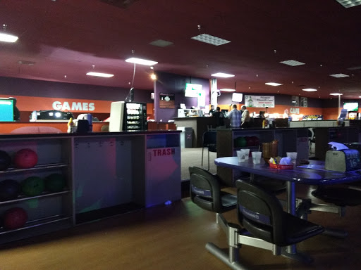 Bowling Alley «Wilsonville Lanes», reviews and photos, 29040 Town Center Loop E #a, Wilsonville, OR 97070, USA