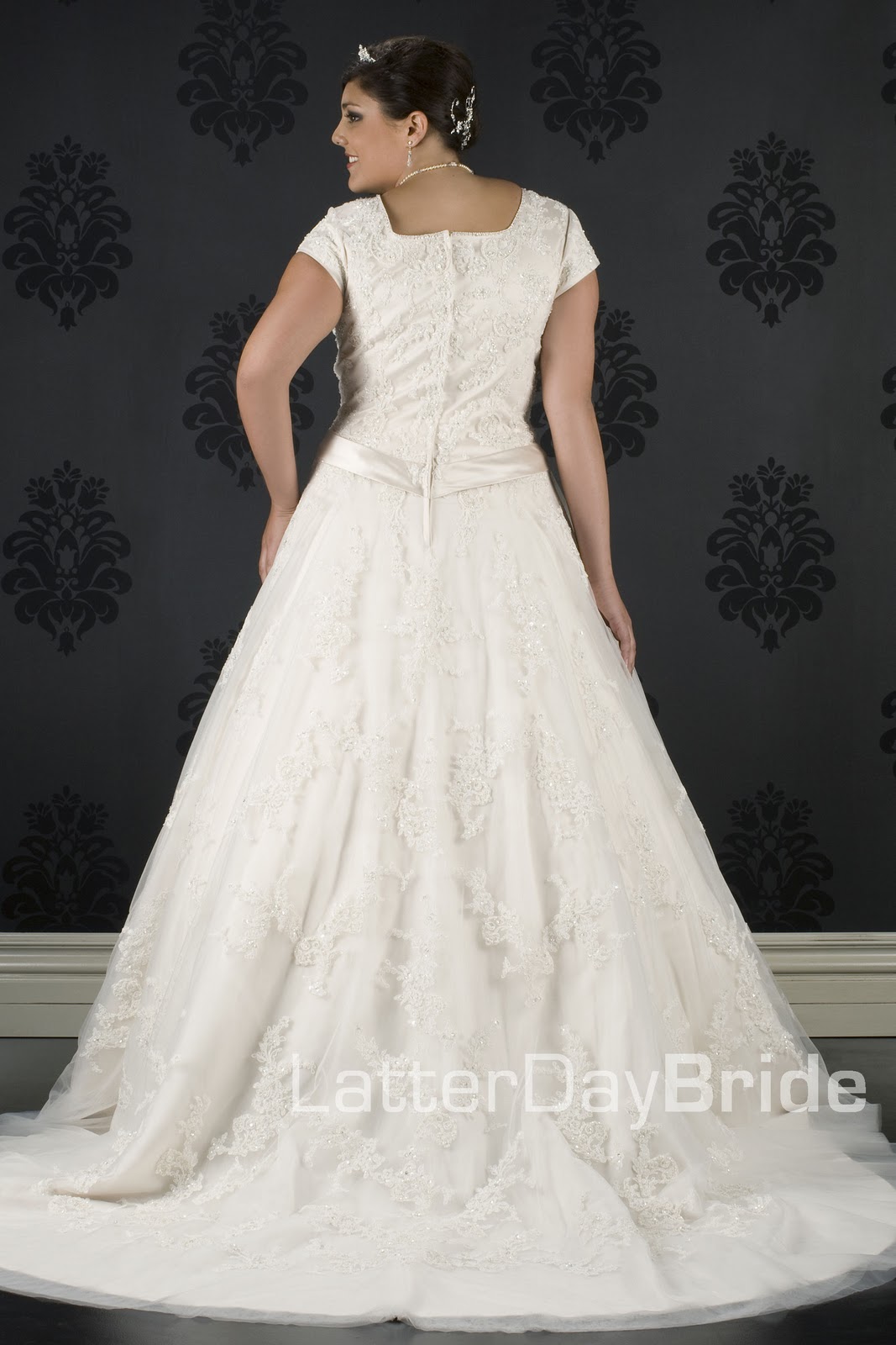 plus size wedding dresses