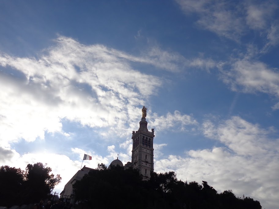 А включите-ка мне усилители качки! А подайте-ка белых пиджаков. Costa Paсifica февраль 13г