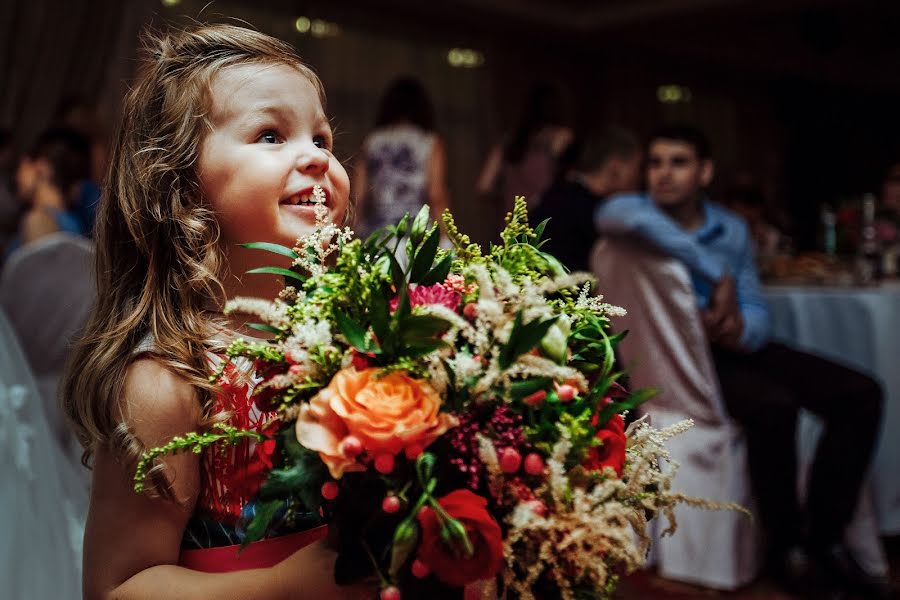 Fotografer pernikahan Kseniya Rzhevskaya (ksumee2209). Foto tanggal 4 Mei 2017