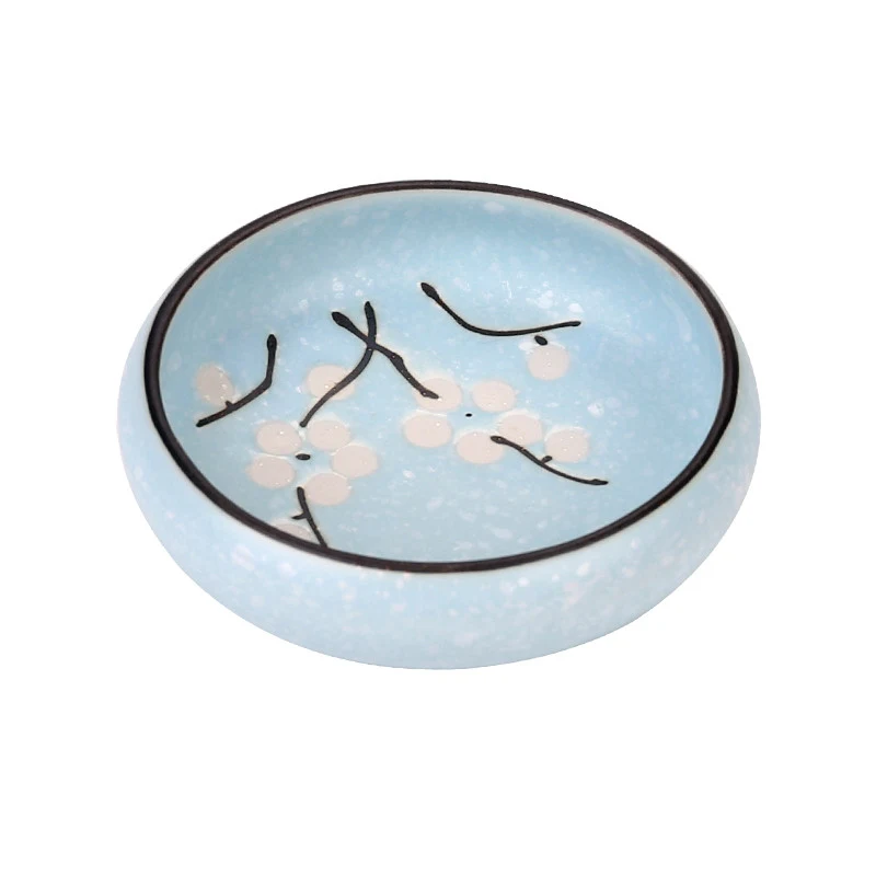Assiette à Snacks Ronde Japonaise en Céramique pour la Maison Parfaite pour présenter et déguster vos amuse-gueules avec style et raffinement.