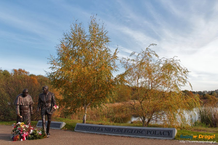 Park Reagana w Gdańsku - pomnik Papieża i Reagana