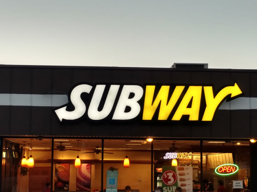 Restaurant «SUBWAY®Restaurants», reviews and photos, 1708 W Wise Rd, Schaumburg, IL 60193, USA