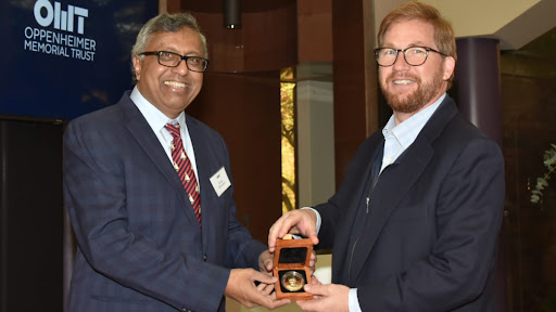 Professor Sunil Maharaj from UKZN and Jonathan Oppenheimer, chairman of the Oppenheimer Memorial Trust.