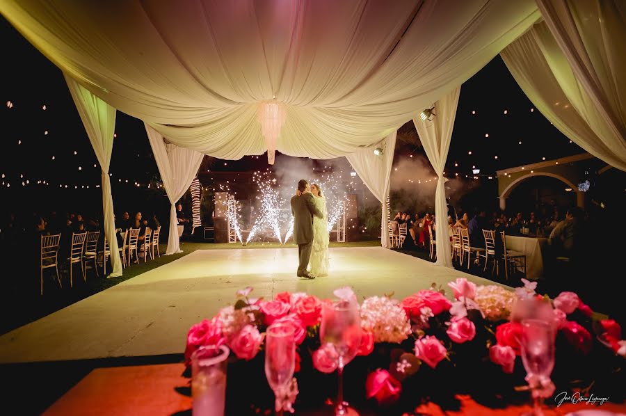 Wedding photographer José Octavio Lizárraga (octaviolizarraga). Photo of 14 February 2020