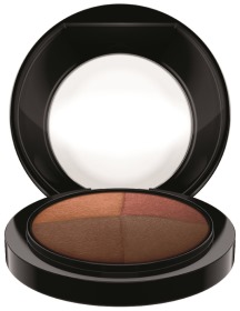 MAC_MineralizeSkinfinishPinwheelsNatural_NaturallyEnhanced_white_72dpiCMYK_1