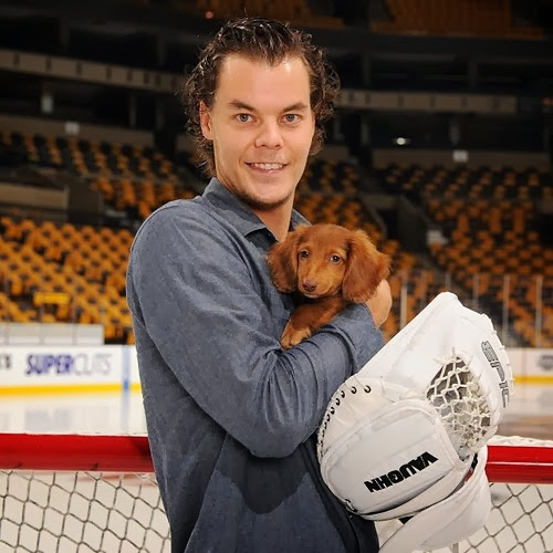 VIDEO: Bruins Players and Adorable Puppies Pose for 'Pucks & Pups' Calendar