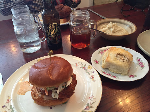 American Restaurant «The Budlong Hot Chicken», reviews and photos, 1008 W Armitage Ave, Chicago, IL 60614, USA