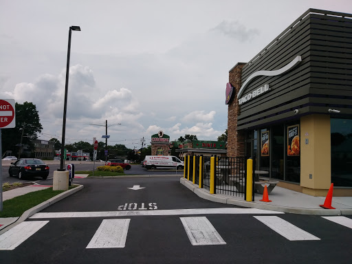 Restaurant «Taco Bell», reviews and photos, 572 NJ-18, East Brunswick, NJ 08816, USA