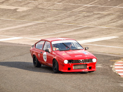 Le 4éme ALFA CLASSIC CLUB à MONTLHERY le 12 octobre : compte rendu ! - Page 2 PA124355