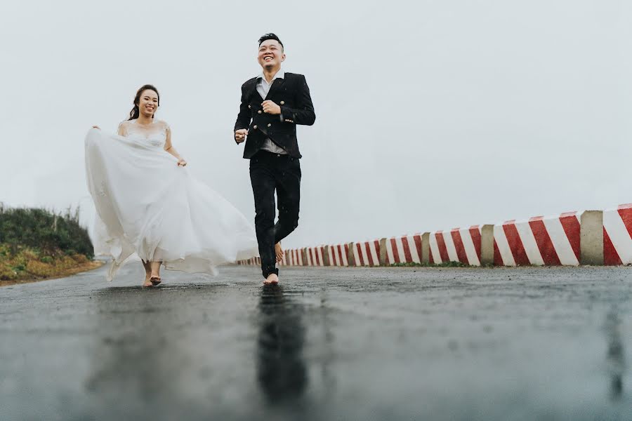 Fotografo di matrimoni Dinh Nguyen (gomuc1915). Foto del 6 maggio 2019