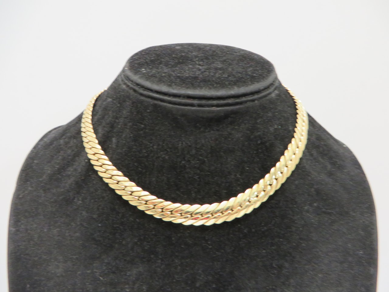 14 K Gold Choker