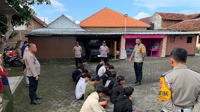 Kapolsek Menganti Giat Patroli Malam Bulan Ramadhan,Antisipasi Gangguan Kamtibmas & Kenakalan Remaja