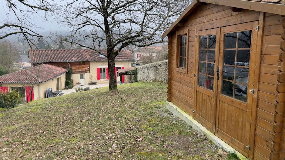 Vente maison 4 pièces 170 m² à Saint-Junien (87200), 269 500 €