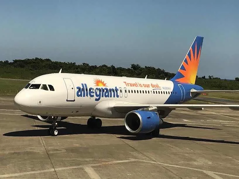 Reciben nuevo vuelo chárter desde Pittsburgh a Puerto Plata decenas de turistas.