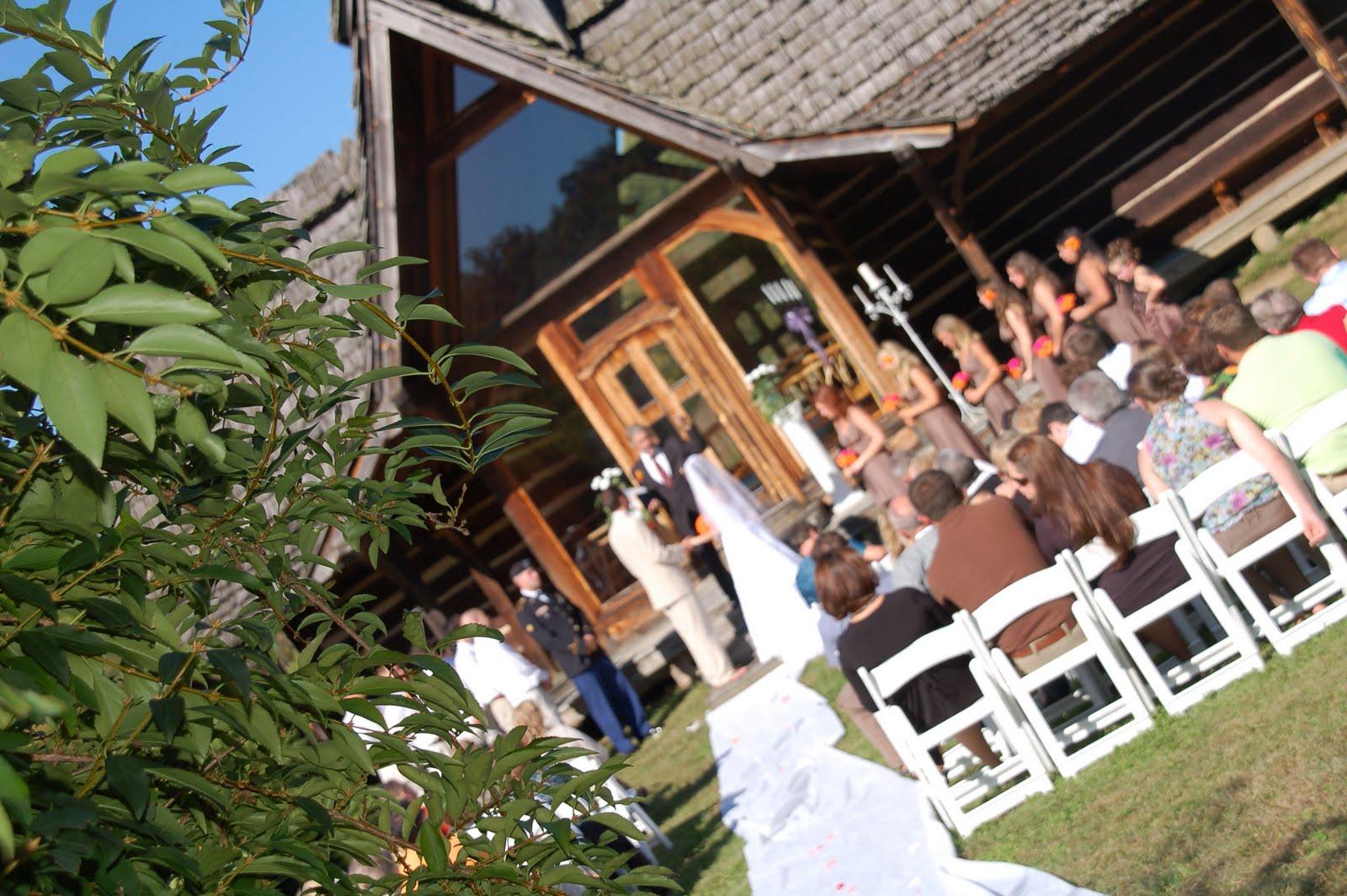 Gatlinburg outdoor wedding and