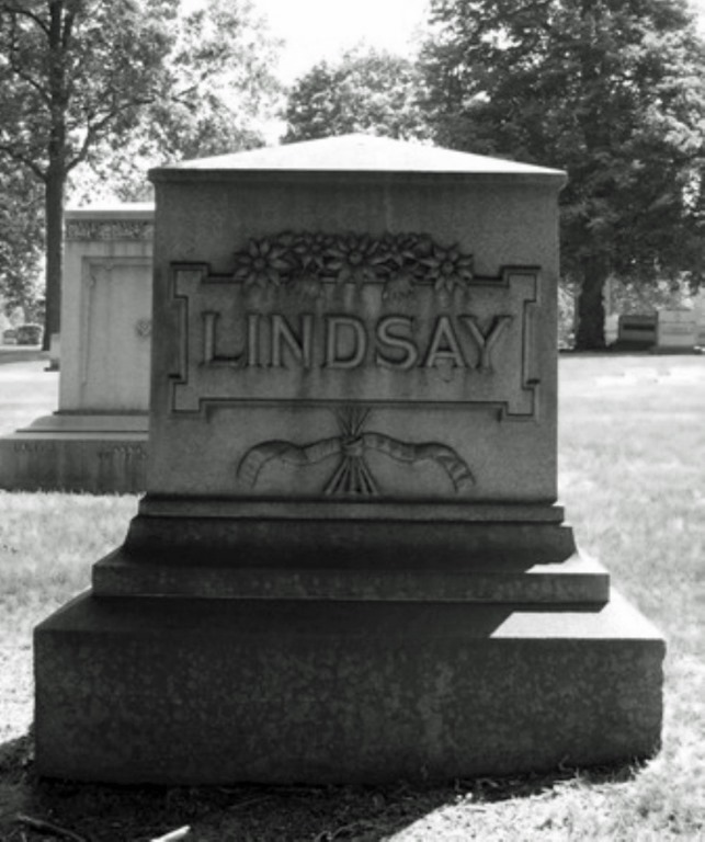 LINDSAY surname monument at Woodmere Cem_DetroitMIB&W