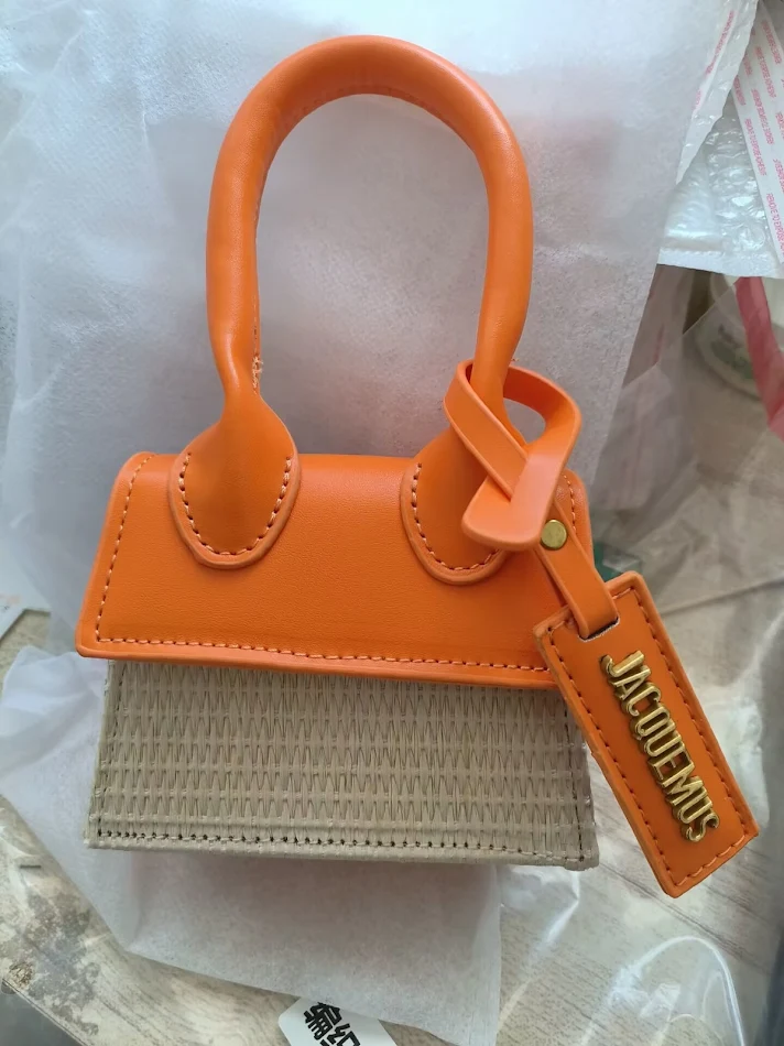 Sac Bandoulière Croisé Tissé Mode pour Femmes, Élégant et Pratique, Idéal pour le Quotidien et les Sorties, Un Accessoire Tendance pour Toutes Occasions