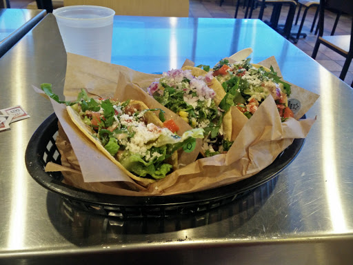 Mexican Restaurant «QDOBA Mexican Eats», reviews and photos, 325 E North St, Waukesha, WI 53188, USA