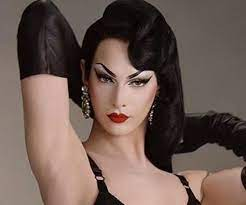 Violet Chachki Net Worth, Age, Wiki, Biography, Height, Dating, Family, Career