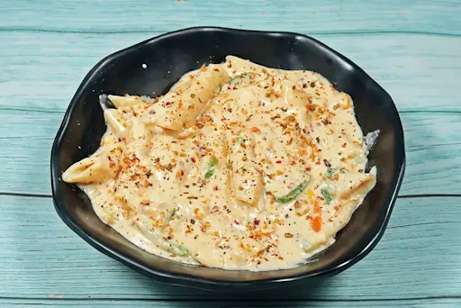 White Sauce Pasta