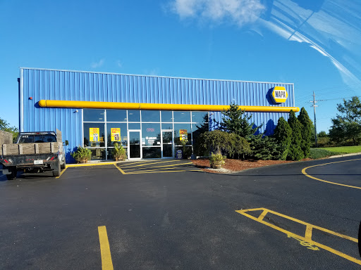 Auto Parts Store «NAPA Auto Parts - B & B Inc», reviews and photos, 15 Valley Rd, Middletown, RI 02842, USA