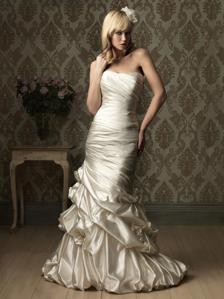 Romantic Ruched Satin Lace