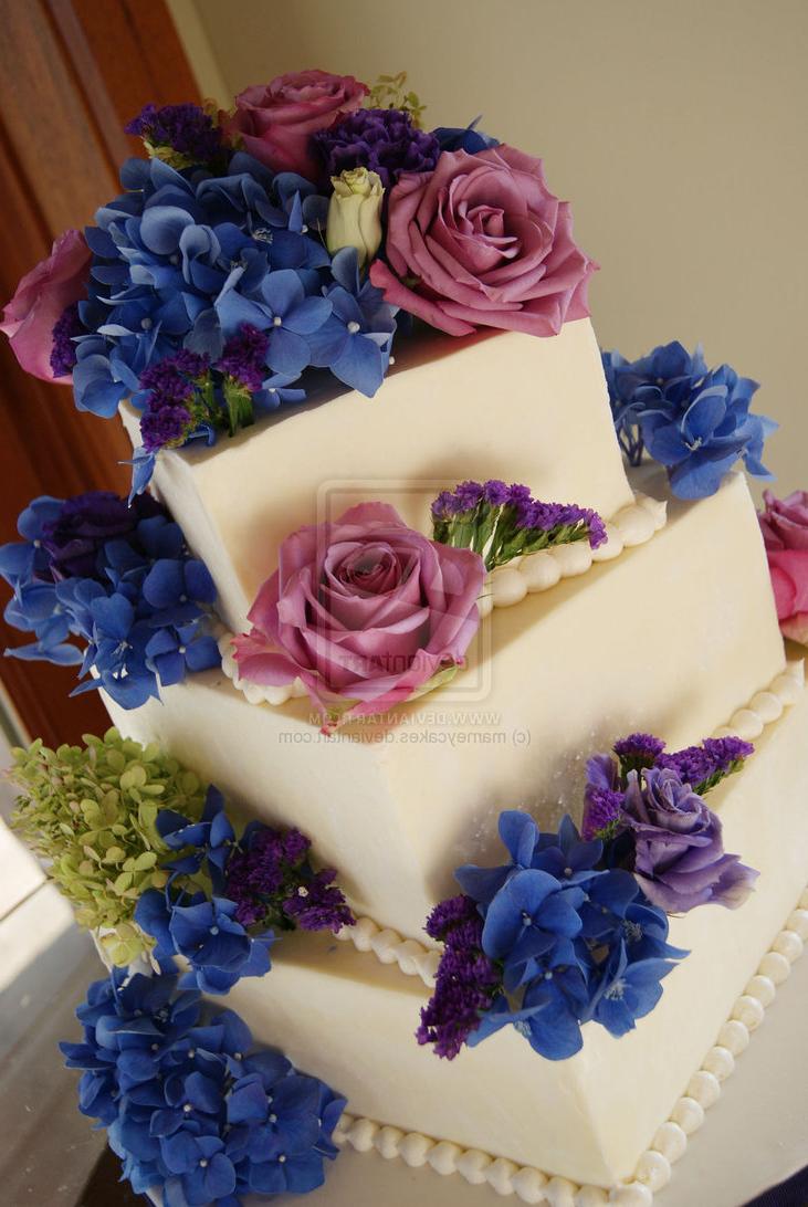 Twisted squares wedding cake