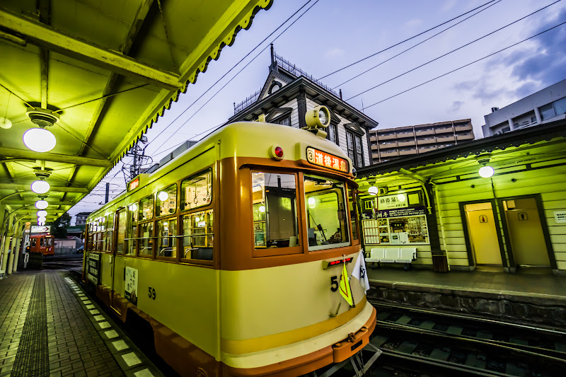 道後温泉駅 朝2