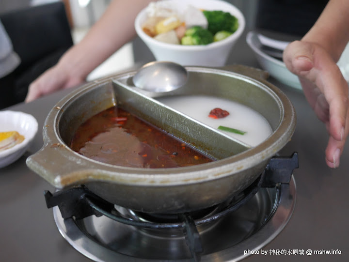 【食記】台中瘋蝦吃到飽-美術館店-瘋系企業@西區國立美術館&向上國中&崇倫公園 : 痛風的預感! 口味OK, 讓你不知不覺吃到死 >///< 中式 區域 午餐 台中市 台式 吃到飽 晚餐 海鮮 火鍋/鍋物 蝦類 西區 酒類 飲食/食記/吃吃喝喝 