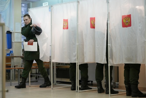 AFP: Putin trijumfalni pobednik na predsedničkim izborima po njegovoj meri